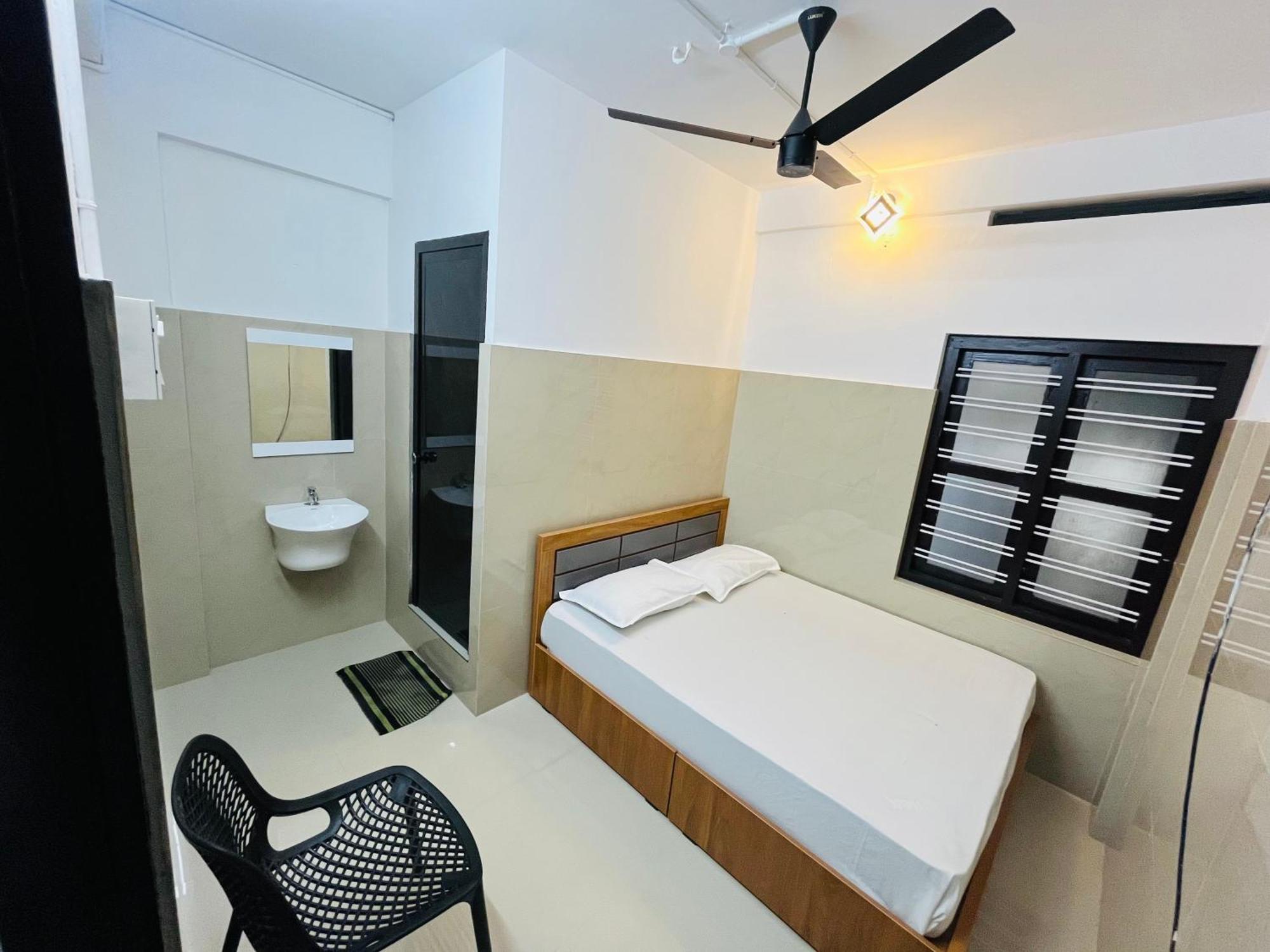 Priya Lodge Kozhikode Extérieur photo
